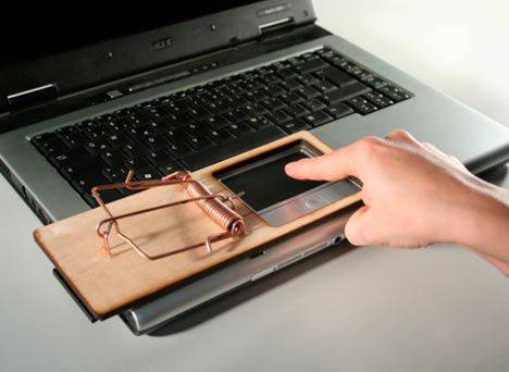 Лалтоп с капан за мишки