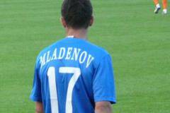 Дани Младенов дебютира с два гола за Левски, но "сините" губят (ексклузивно видео)