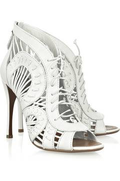 Нежни дантелени боти от Azzedine Alaia видяна 5107 коментари 6