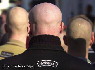 И за кризата ли са виновни ромите?