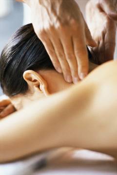 Топлината, гимнастиката и масажът помагат при болки в мускулите