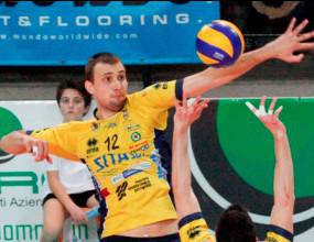 Магията 6! Виктор Йосифов с 6 блока, Джулио Саби с 6 аса за Кастелана Гроте (ВИДЕО)