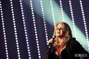 Бони Тейлър ще представя Великобритания на Евровизия