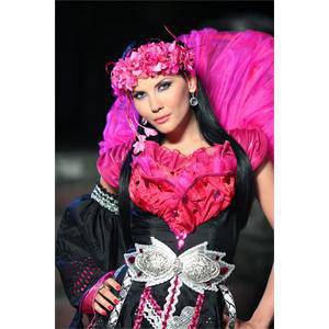 Теодора подарява народна песен 970