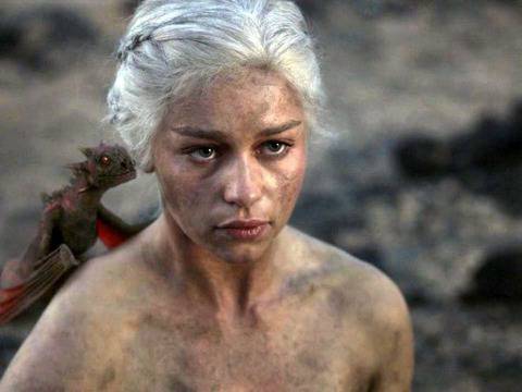 Замесиха звездата от Game of Thrones Емилия Кларк в руска предизборна кампания с шокиращо послание