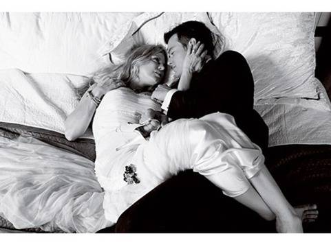 Фърги и Джош Дъмел посрещнаха на бял свят първородния си син Axl