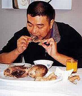 Зловещо! Китайци ядат като деликатес супа от бебета за здраве и потентност