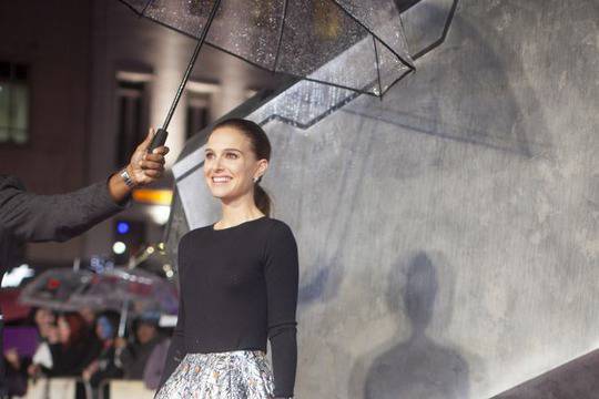 Натали Портман – Натали Портман в Диор на премиера в Лондон