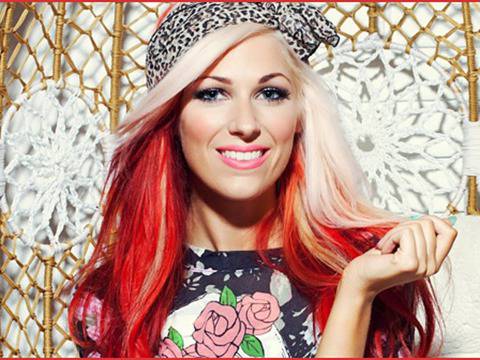 Дясната ръка на Кейти Пери – Бон Маккий – трепе зомбита за Хелоуин в Sleepwalker (Видео)