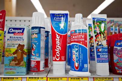 Ужас! Внасят пластичен взрив в пасти за зъби за Сочи