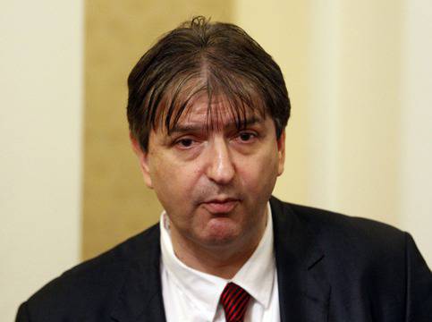 Лъчо Мозъка лекува СПИН със слуз от свиня