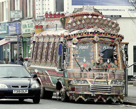 най-нови вицове, най-смешни картинки TOP PHOTOS: Автобус като произведение на изкуството!