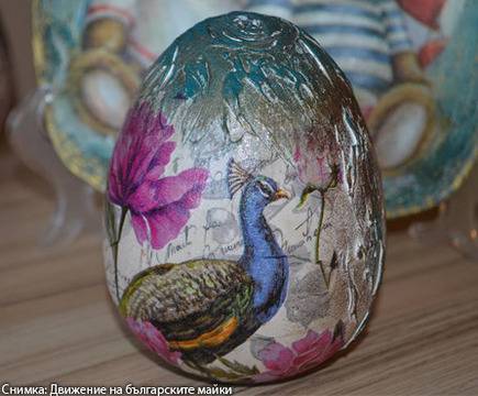 Майки творят уникати за Великденски благотворителен базар в Бургас