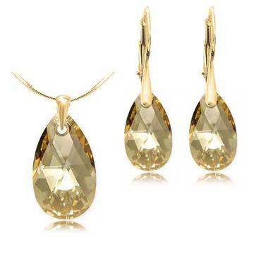 Обеци и колие от тройна позлата и Сваровски елементи – Начало – Бижута и колиета. Онлайн магазин за ланци от медицинска…