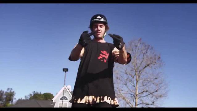 Невероятни трикове с колело – Видео!