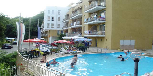 Почивка на море в Златни пясъци! Нощувка, ALL INCLUSIVE LIGHT на ТОП ЦЕНА в Хотел Златен Рог!