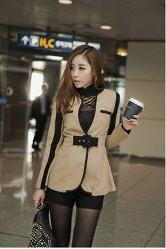 Бежово сако с колан