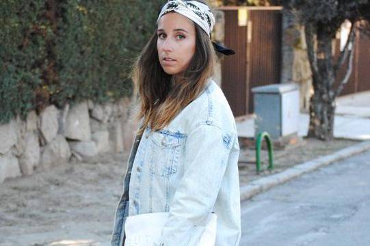 Модно бедствие: Чехли на платформа и тюрбан