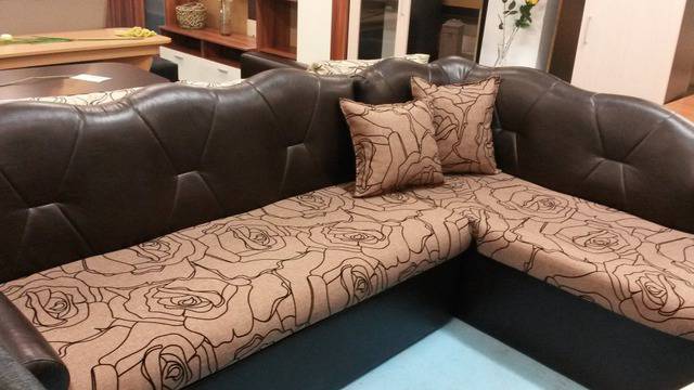 Разтегателен трапезен ъгъл „Тони“