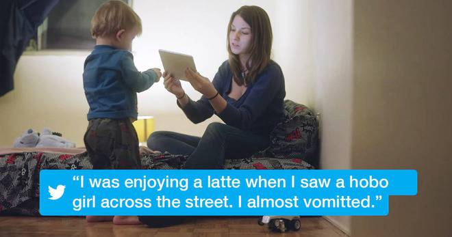 Бездомни хора четат злобни туитове за себе си