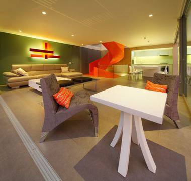 Оранжев акцент в дома