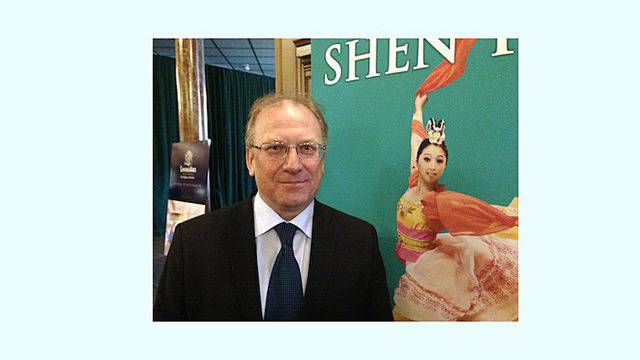 Българският посланик в Швеция: „За мен беше чест да гледам ‘Шен Юн