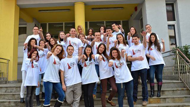 За абитуриентските балове през 2015 г.