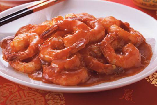 Скариди в доматен сос с чесън