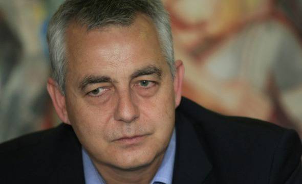 Райнов: С битото от акушерка бебе се отклонява вниманието от това, което се случва в здравната комисия