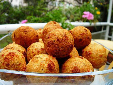 Кашкавалени топки