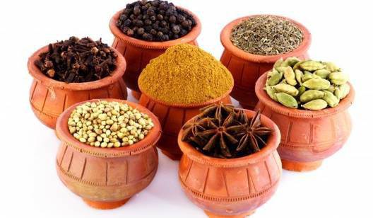 Тази подправка, която използваме всеки ден, ще премахне целулита и мазнините по корема Ви безотказно!