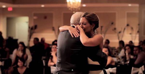 УНИКАЛНО!!!! Този брат подари на сестра си незабравим подарък за сватбата й (ВИДЕО)