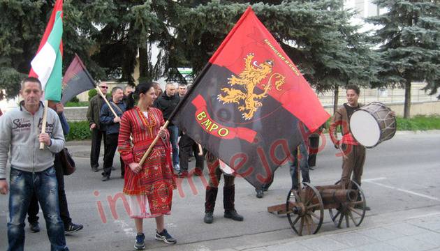 Нов протест с черешово топче пред съда в Кюстендил – ИНФОМРЕЖА – НОВИНИ ОТ ЮГОЗАПАДНА БЪЛГАРИЯ