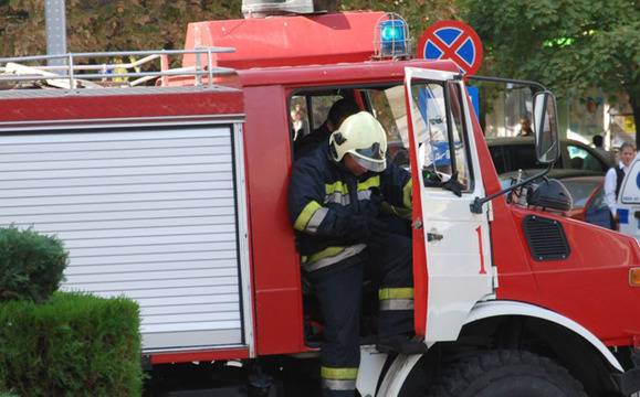 Газов тостер подпали павилион за закуски в „Меден рудник“