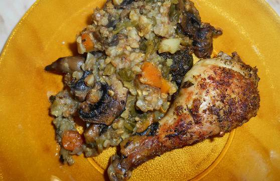 Пиле с елда и зеленчуци на фурна