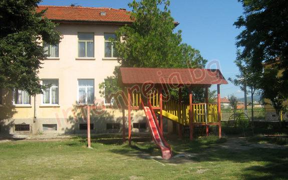 Заради размириците: Поправителната сесия в училищата в Гърмен и Хвостяне е пред провал