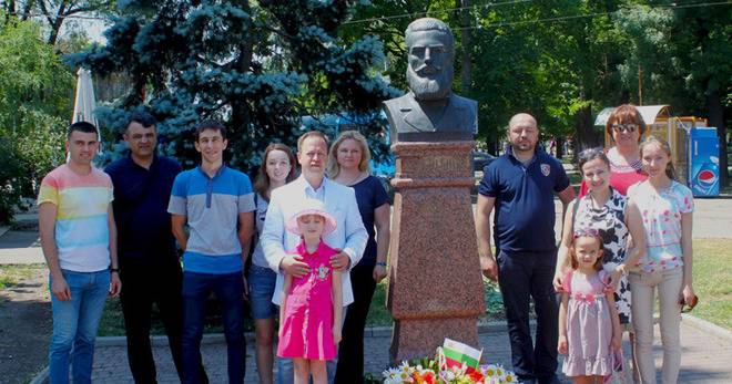 Българи в Одеса почетоха Ботев