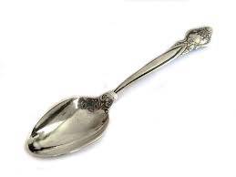 Захранване на бебето със сребърна лъжичка