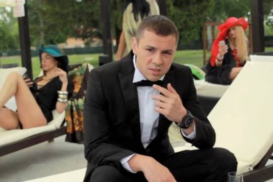 „Здрасти, чичо Грух“ или новият летен хит от „Акага“ и Ицо Хазарта