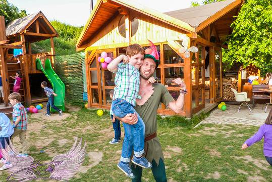 Детски рожден ден с Питър Пан и пинята :)