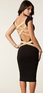 Елегантни вечерни рокли с гол гръб