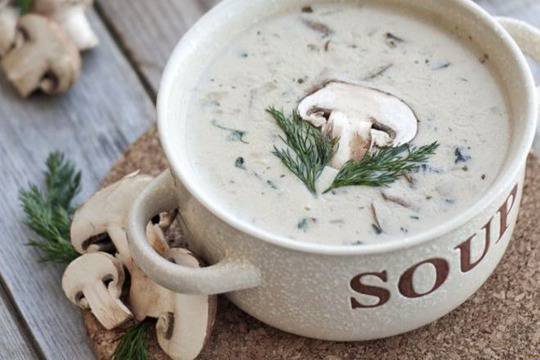 Гъбена крем супа с копър