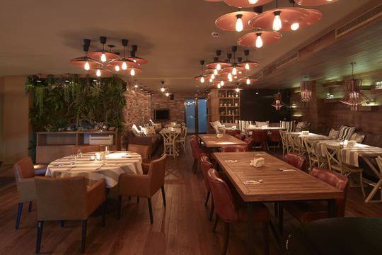 Конкурси всякакви: Спечели вечеря в най-романтичния ресторант на София!