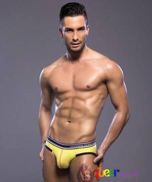 Тази година на мода ще е цветно мъжко бельо