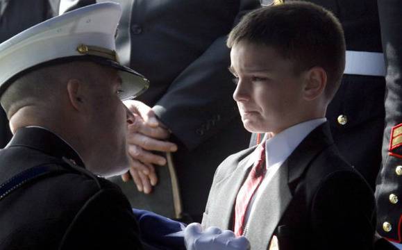 10 изключително въздействащи фотографии и техните истории