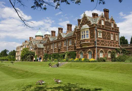 Църквата “Света Мария Магдалена“ в Сандрингам, Източна Англия