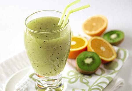 Смутита и освежаващи коктейли с плодове