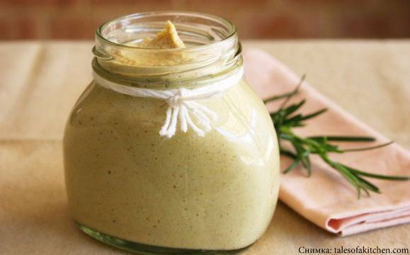 Домашна горчица и хляб с квас на Фермерския пазар в неделя