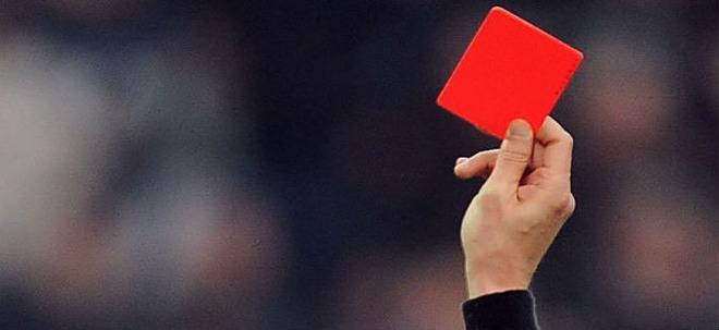 Червен картон на жълтото