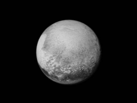 Плутон е по-голям, отколкото се смяташе досега